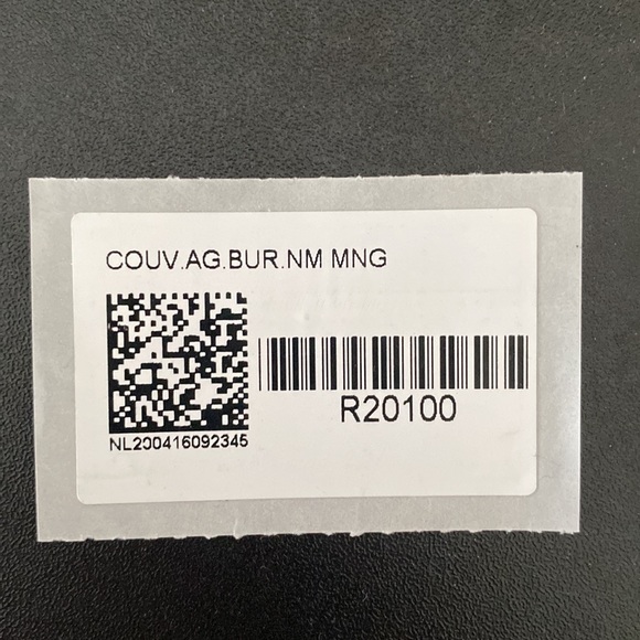 Brand New Louis Vuitton Desk Agenda Cover in Monogram - Picture 6 of 6